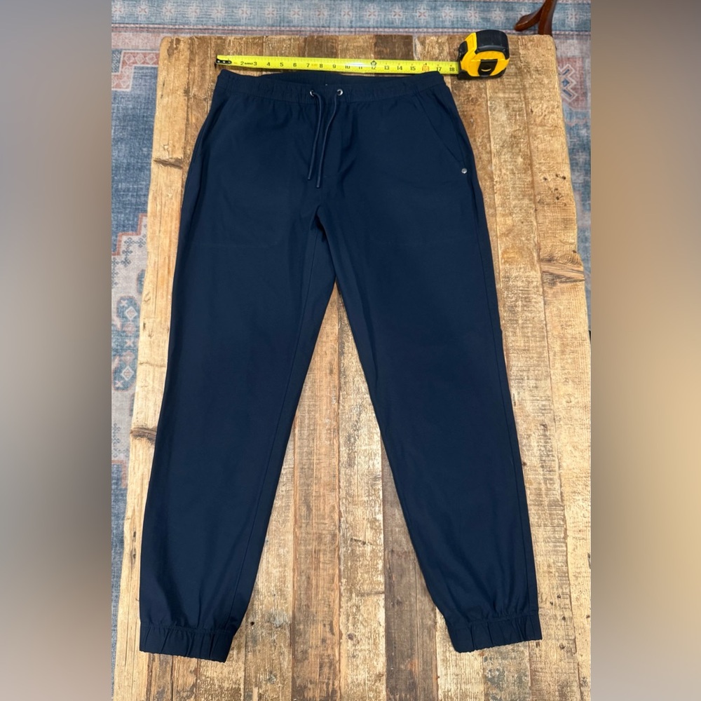 Vuori Navy Joggers